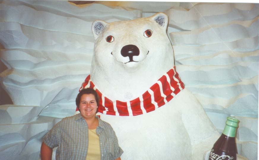 cokebear.JPG (43967 bytes)