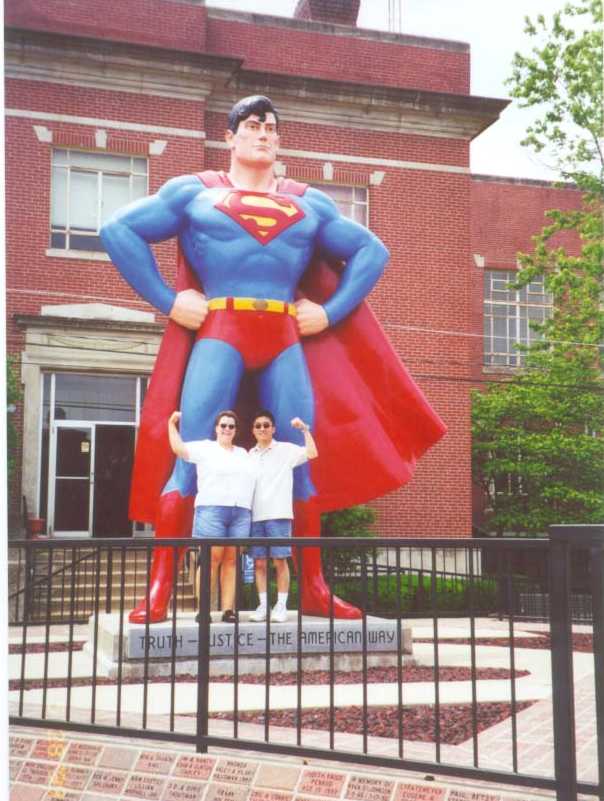 superman.JPG (61053 bytes)