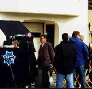 DJ op de set van Nash Bridges