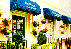 �Royal Court Apartments, 51 Gloucester Terrace, London W23DH Tel: 071 402 5077. GIF image 243x166 pixels, Decoded size (Btyes):81224
