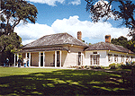 Waitangi Treaty House, 17oct99 - �Jenny Grainger - GIF image 150x107 decoded (bytes):15323, opening to JPEG image 600x428 pixels, Decoded size(Bytes):117938