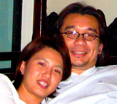 yong & xueling on the daybed