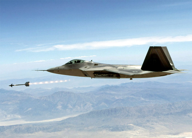 F-22 fires missile