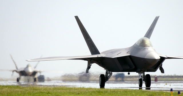 raptor taxiway