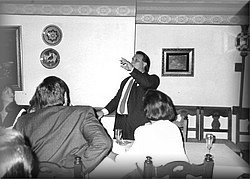 _dinner_walter-expounding.jpg