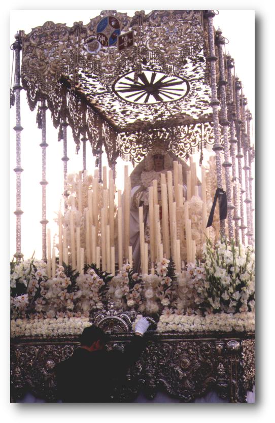 Arturo M. Fuentes Vi�as
