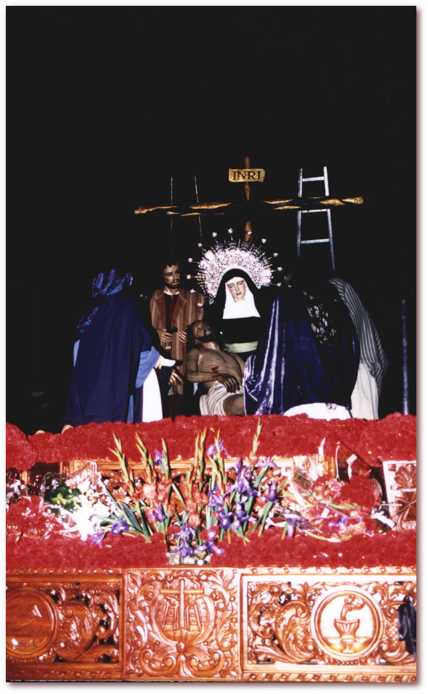 Arturo M. Fuentes Vi�as