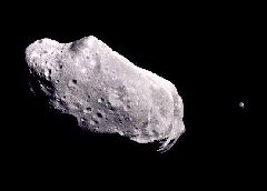 Ida y su sat&eacute;lite