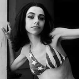 PJ Harvey: English or American?