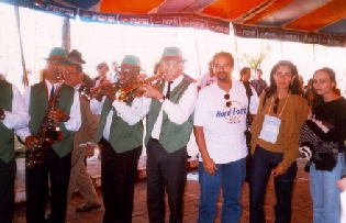 Banda1.jpg (65576 bytes)
