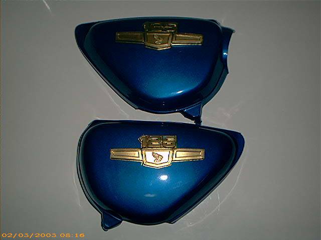 This is a '73 to '82 Honda CB 125 Battery and Filter Side Cover Blue