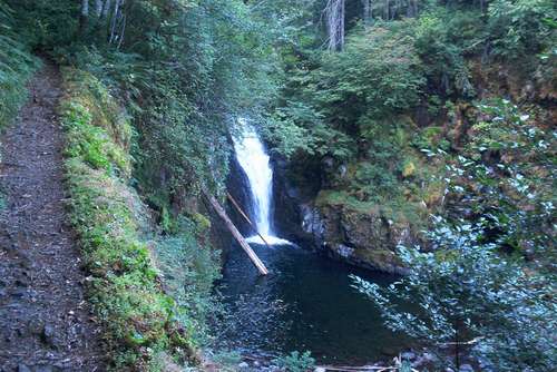 Lots of waterfalls and creek views down Eagle Creek Trail.