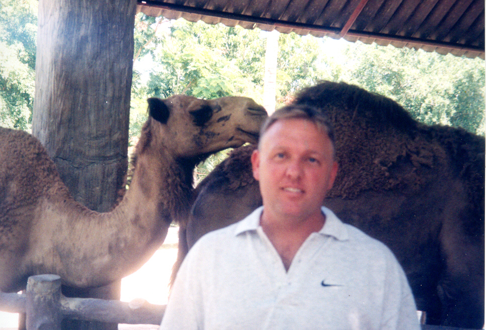 Camel trys&nbsp; to get some of Jim