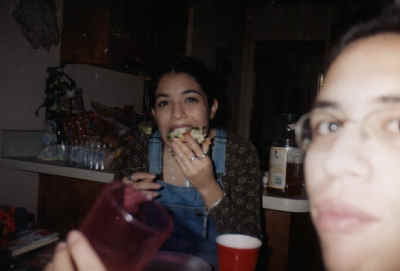 Damn i'm hungry!&nbsp; RAH!!!!!! MUNCH MUNCH!!