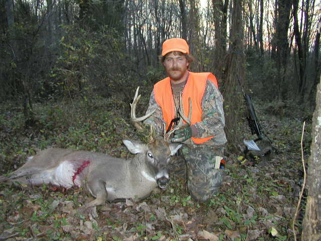 Double click here to see more photos of Mikes fighting buck.