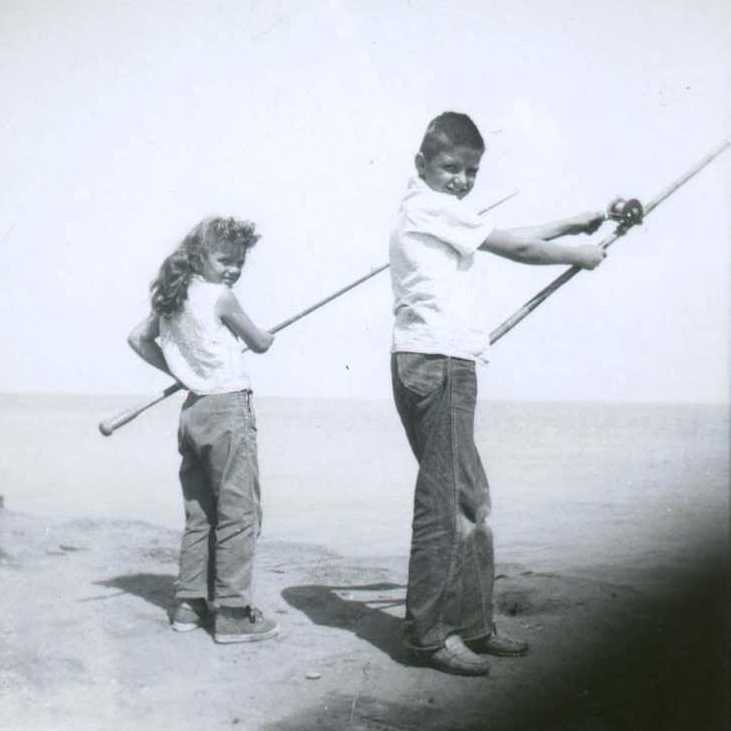 Fishing.jpg (26504 bytes)
