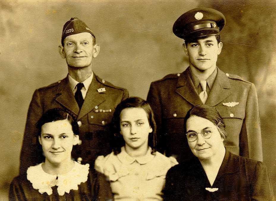 MccFamily.jpg (76273 bytes)