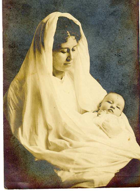 madonna2.jpg (49562 bytes)