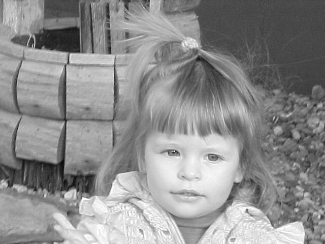 Look'n cute Holly