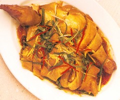 Steamed Chicken In Beijing Style Sauce
