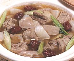 Hot Pot : Lamb Cubes in Soup
