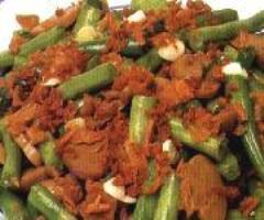 Fry String Bean in Button Mushrooms