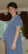 Jocie's Belly in June 6/15/00  (25685 bytes)