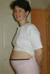 Jocie's belly in April 4/22/00  (28621 bytes)