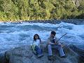 Paola Fernanda junto a su primo Mat�as - Click para ver fotograf�a m�s grande.