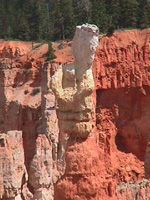 balanced rock at Bryce
