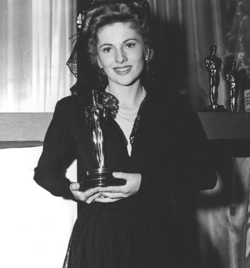 Joan Fontaine with her Oscar, 1941