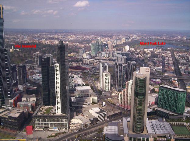 In this picture there's the War Memorial and Albert Park Lake.
