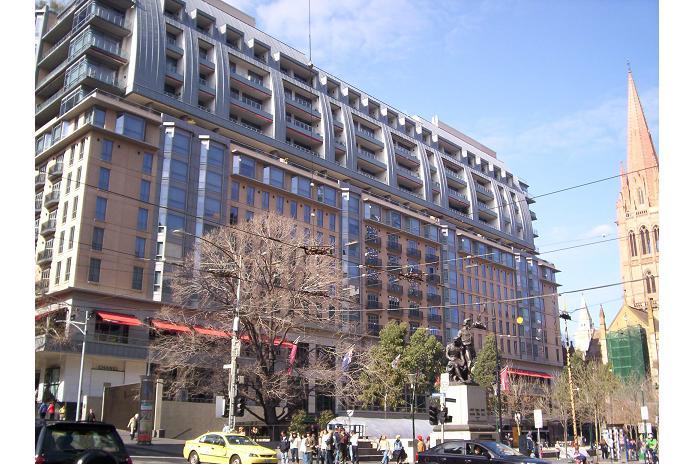 This building looks like a compromise between three architects.