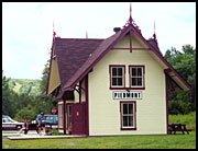 Garepiemont.jpg ( 9664 bytes)