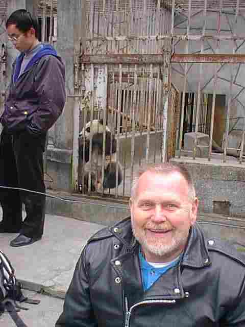 bobpanda13.jpg(17665 bytes)