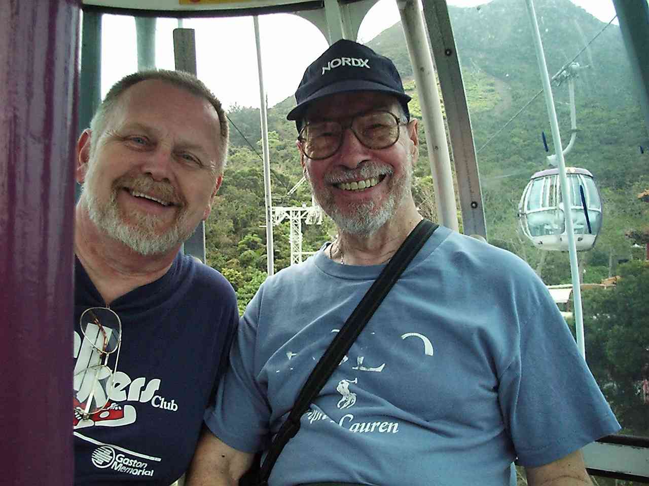 bojogondola3.jpg (17272 bytes)