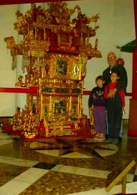 palanquin3.jpg (17767 bytes)