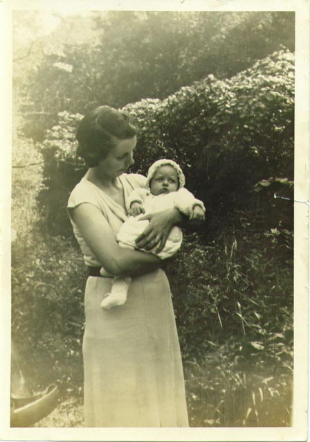 Thelma Green with her daughter Sylvia Fricki