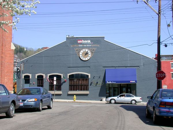 Old carbarn on Sycamore Street, at the end of Orchard Street in Over-the-Rhine, looking east. This building was used by the Cincinnati Inclined Plane Railway, who also operated the Mt. Auburn Incline.