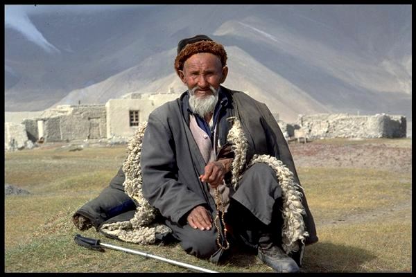 101 year old Kirgiz man in Xinjiang, China