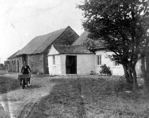 {Haresnape Farm, circa 1930}