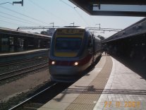Tilt Train at Roma St