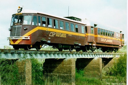 'Gulflander' on Norman River Bridge