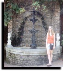 Mandee' downtown