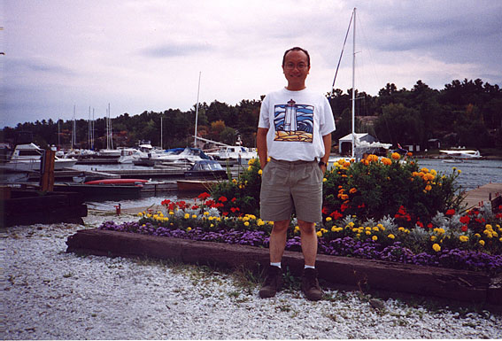 /user/tobermory.by_the_dock.JPG