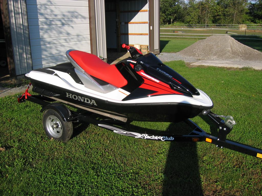 Honda aquatrax r12x turbo 4stroke