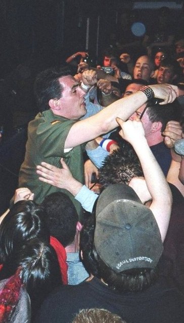 Mike McColgan, Saturday 8th May, 2004. Axis, Boston, MA. Photo by yours truly!