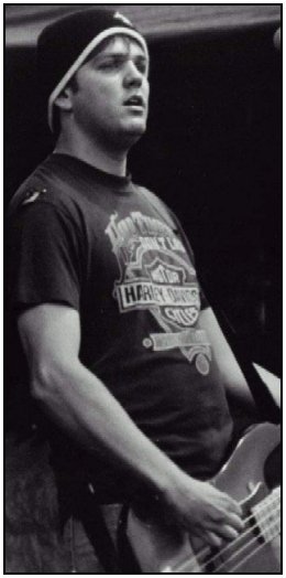 Jon onstage at the Molson Snow Jam in Boston, September 2002.