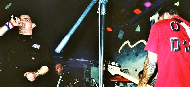 Street Dogs, TT The Bear's Place. February 27th 2004. Photo by me.