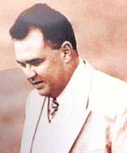 Alvaro Moreno.
